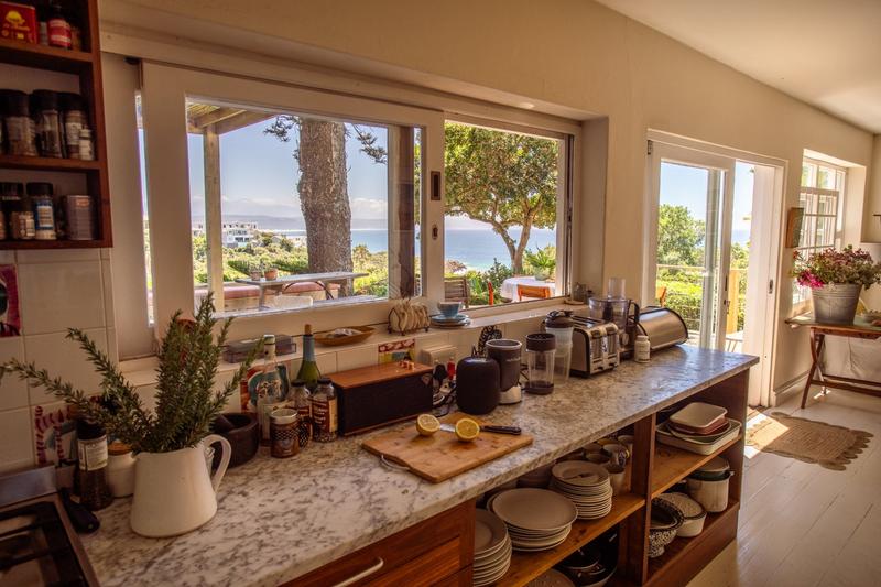 To Let 5 Bedroom Property for Rent in Hobie Beach Western Cape